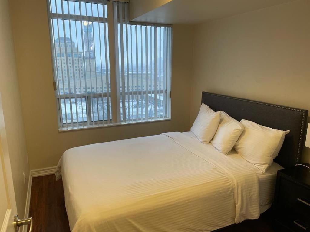 Platinum Suites Furnished Executive Suites Мисисага Екстериор снимка