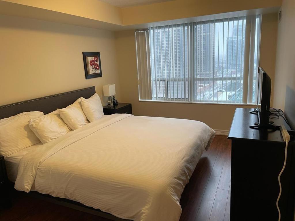 Platinum Suites Furnished Executive Suites Мисисага Екстериор снимка