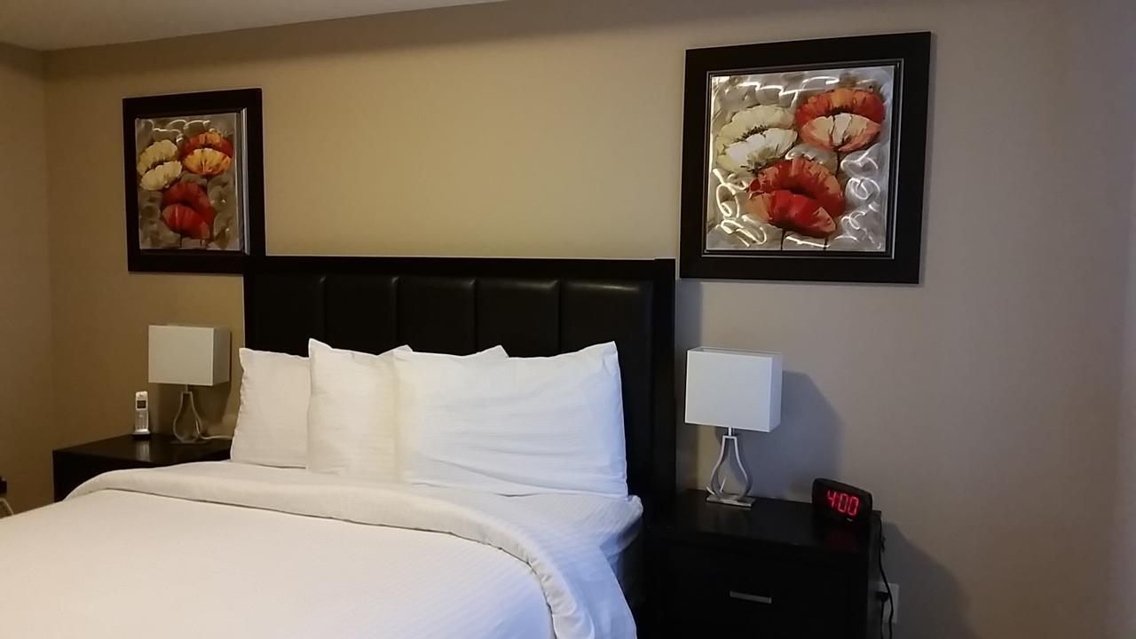 Platinum Suites Furnished Executive Suites Мисисага Екстериор снимка
