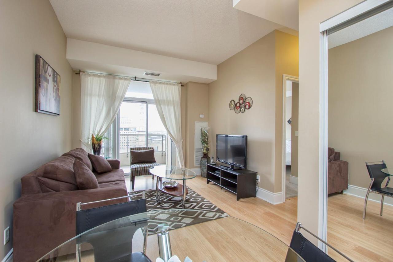 Platinum Suites Furnished Executive Suites Мисисага Екстериор снимка
