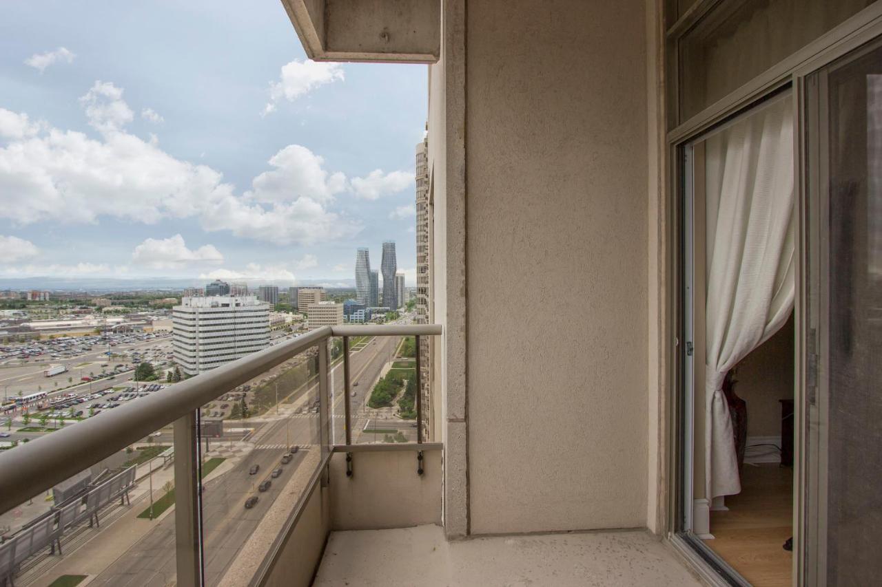 Platinum Suites Furnished Executive Suites Мисисага Екстериор снимка